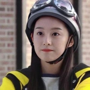 Meet your Posher, 梁